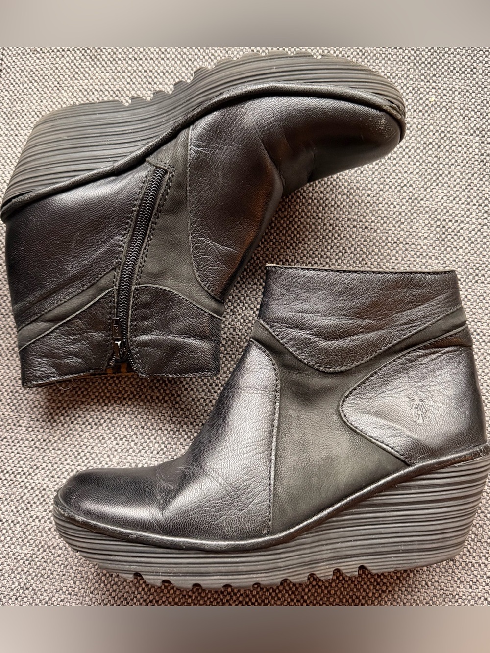 Fly London P500377 Black Leather Wedge Ankle Boots Women’s EU 41 US 10